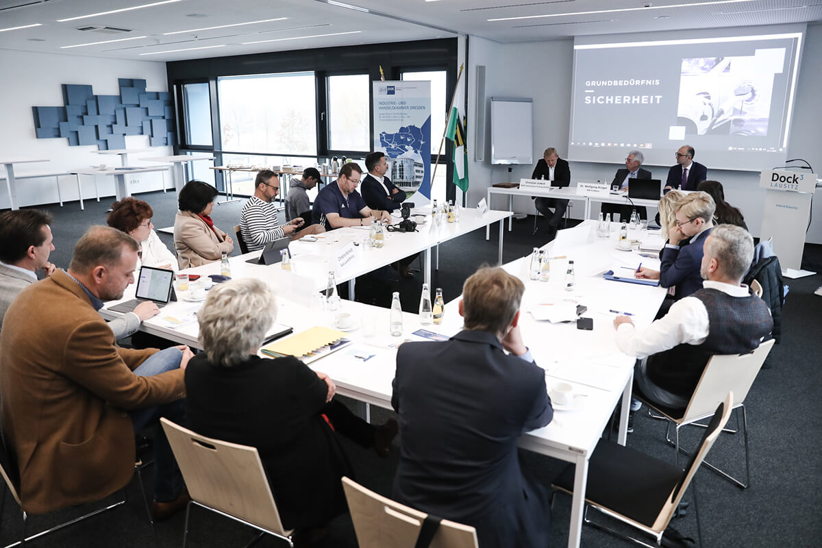 Pressegespräch der IHK Dresden und IHK Cottbus im Dock3: Konjunkturbericht Lausitz im Herbst 2022