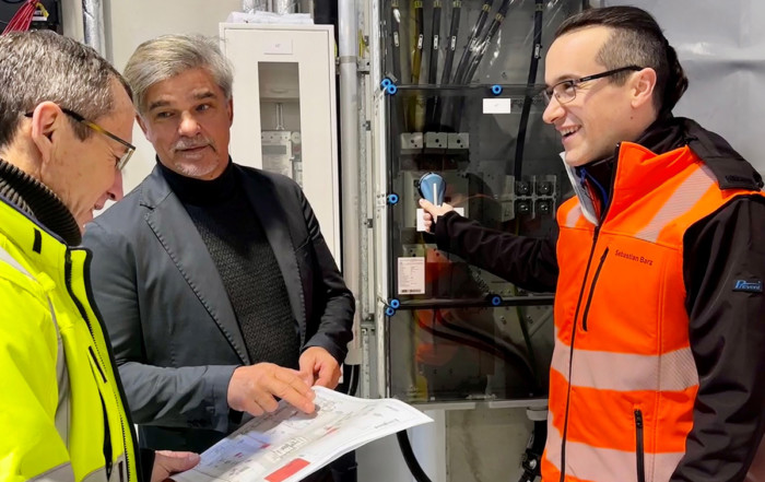 Die Werkhalle im Dock3 wurde mit Hochleistungsanschluss für Strom ausgestattet.